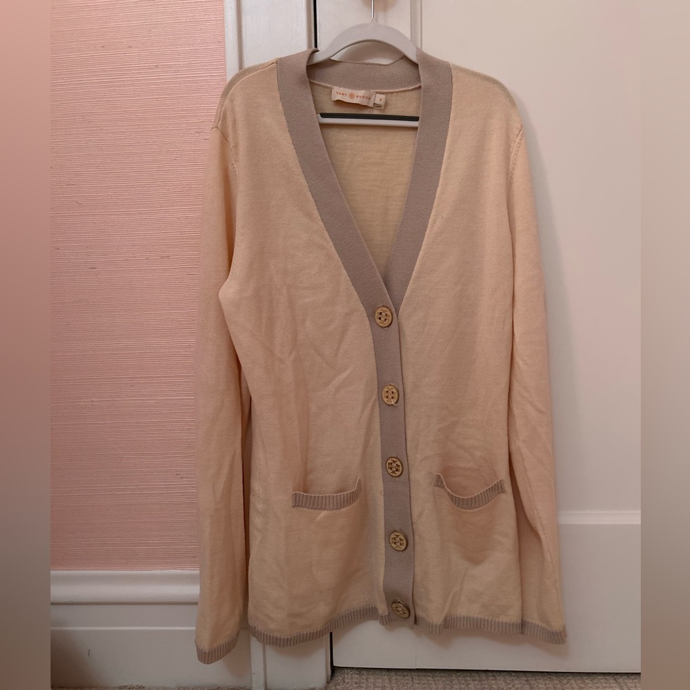 Womens Tory Burch sweater, in amzing condition!